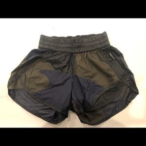 Lululemon windbreaker shorts